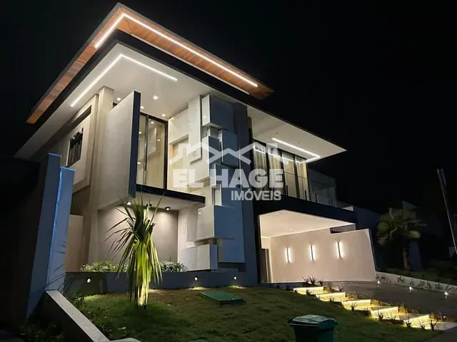 Casa com 466m² 4 quartos e 6 banheiros, à venda, no bairro Ribeirão do Lipa em Cuiabá