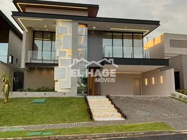 Casa com 466m² 4 quartos e 6 banheiros, à venda, no bairro Ribeirão do Lipa em Cuiabá