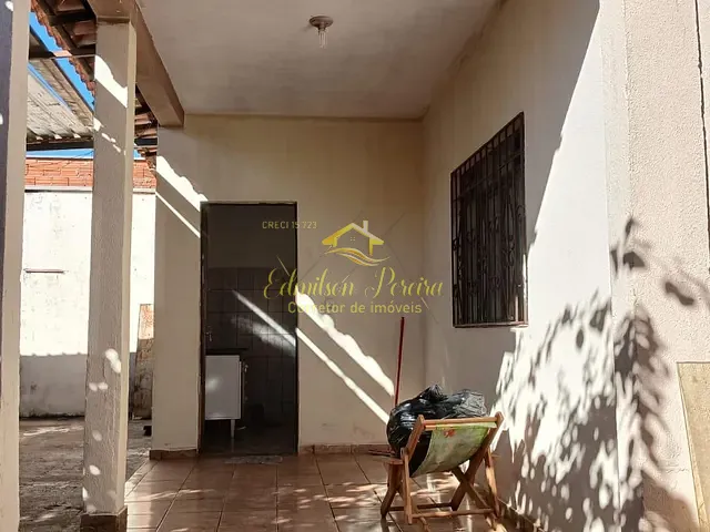 Casa com 250m² 4 quartos e 2 banheiros, à venda, no bairro Alto da Boa Vista em Londrina