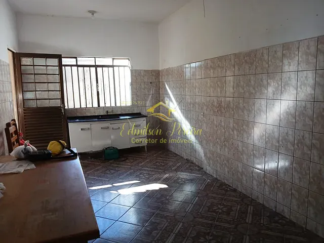 Casa com 250m² 4 quartos e 2 banheiros, à venda, no bairro Alto da Boa Vista em Londrina