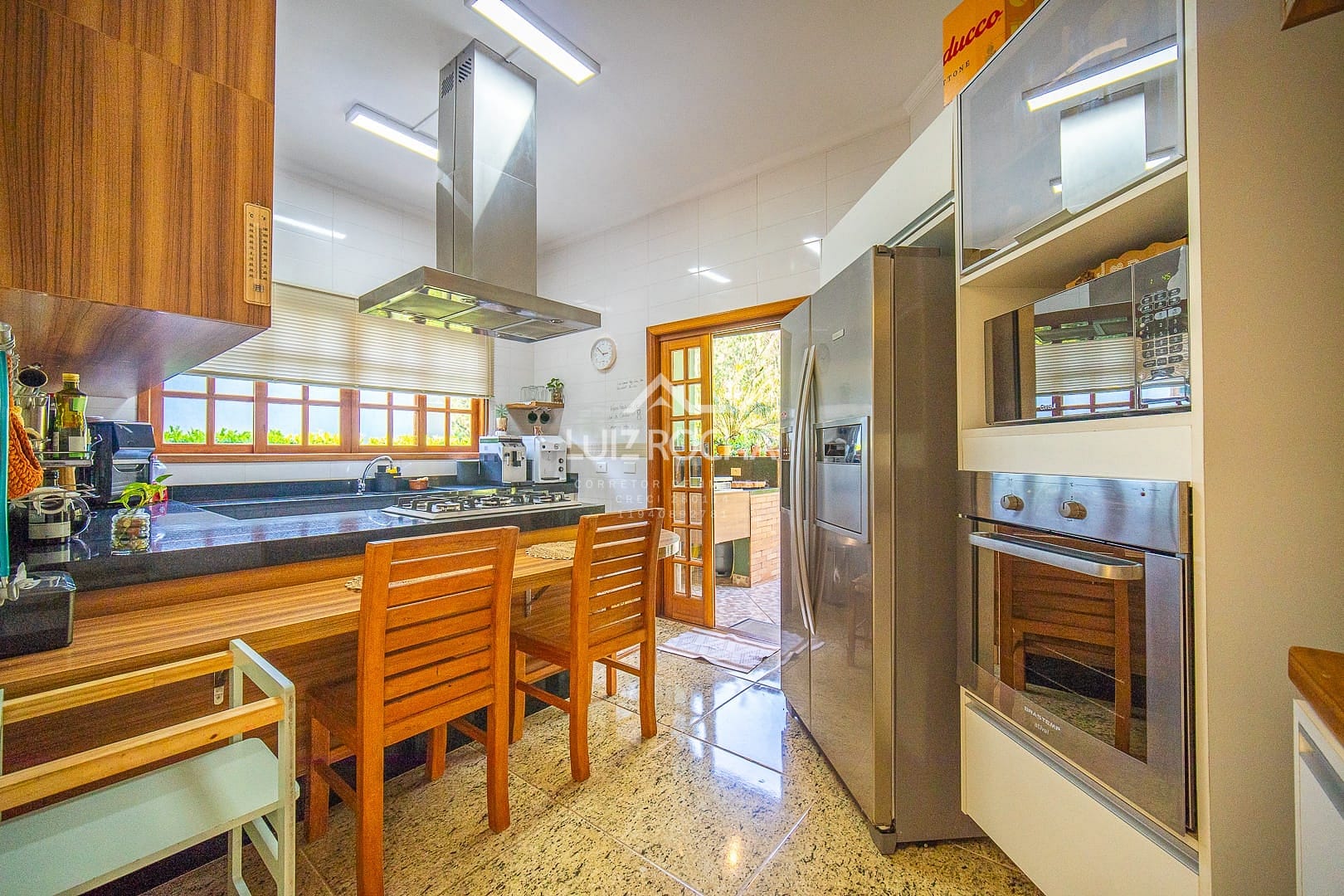 Casa, 3 quartos, 300 m² - Foto 23