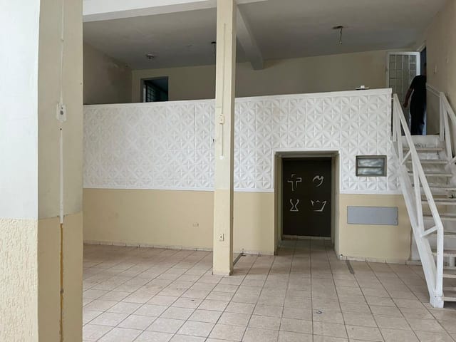 Casa com 300m² 2 quartos e 2 banheiros, à venda, no bairro Jardim Santa Rosa em Campinas