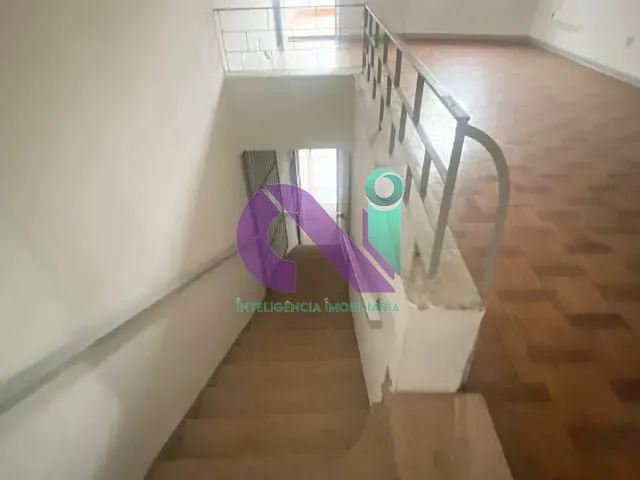 Casa 3 quartos e 2 banheiros, para alugar, no bairro Pestana em Osasco