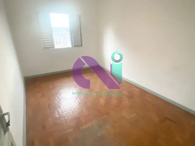 Casa 3 quartos e 2 banheiros, para alugar, no bairro Pestana em Osasco