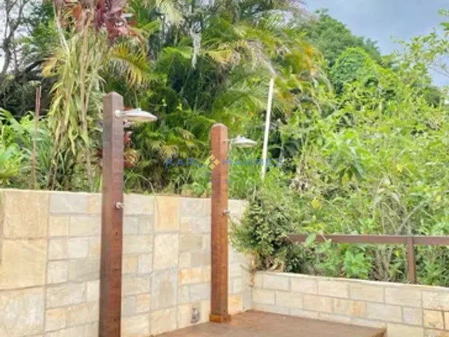 Casa 5 quartos e 3 banheiros, à venda, no bairro Nogueira em Petrópolis