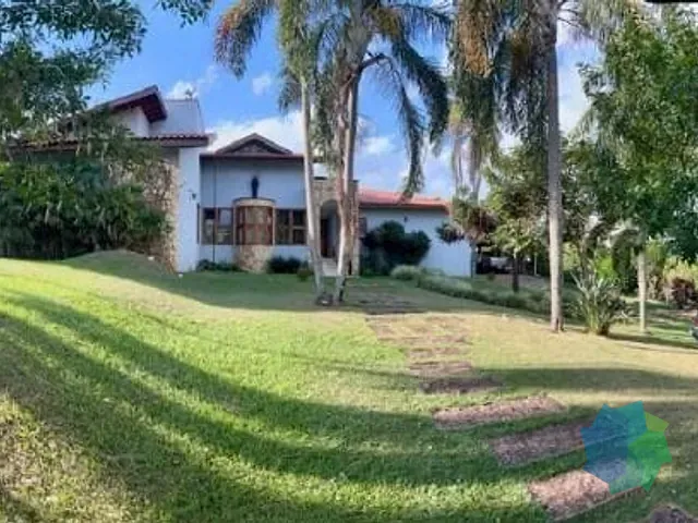 Casa com 2600m² 4 quartos e 5 banheiros, à venda ou para alugar, no bairro Condomínio Fechado Village Haras São Luiz em Salto