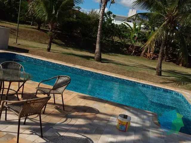Casa com 2600m² 4 quartos e 5 banheiros, à venda ou para alugar, no bairro Condomínio Fechado Village Haras São Luiz em Salto