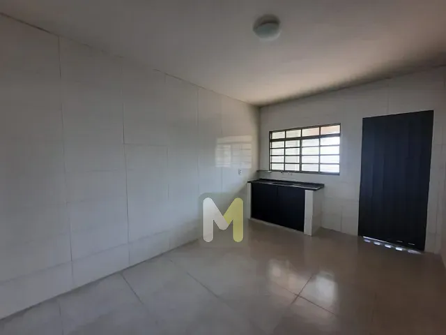 Casa com 160m² 2 quartos e 1 banheiro, à venda, no bairro Jardim Bela Vista em Serrana
