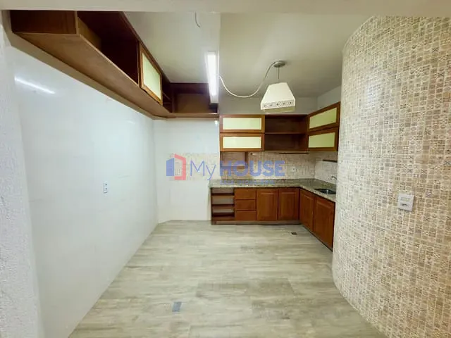 Casa 3 quartos e 4 banheiros, para alugar, no bairro Centro em Ilhéus