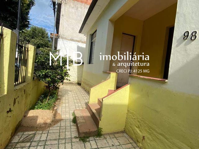 Casa com 286m² 3 quartos e 2 banheiros, à venda, no bairro CENTRO em CATAGUASES
