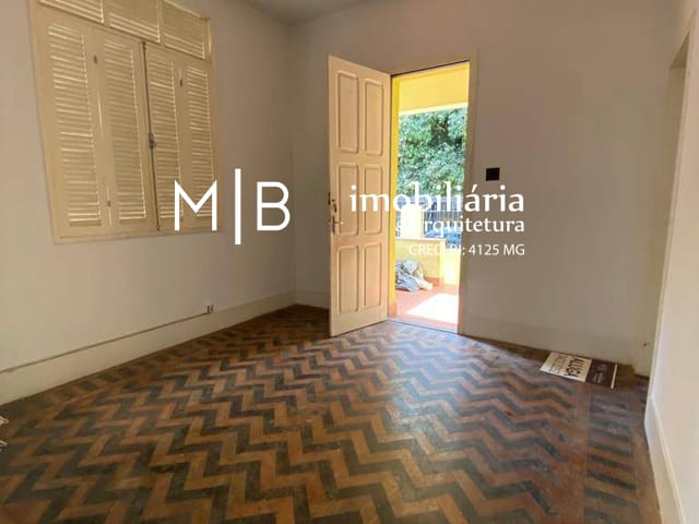 Casa com 286m² 3 quartos e 2 banheiros, à venda, no bairro CENTRO em CATAGUASES