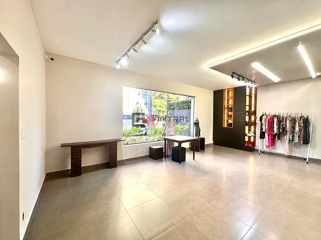 Casa para alugar, no bairro Centro em Londrina