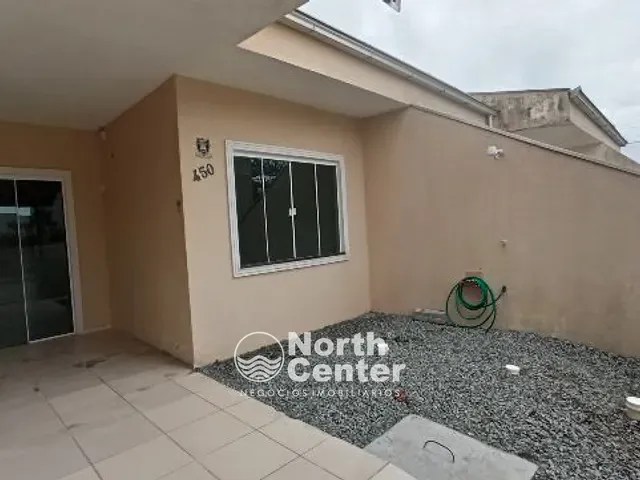 Casa 2 quartos e 1 banheiro, à venda, no bairro Centro em Balneário Barra do Sul