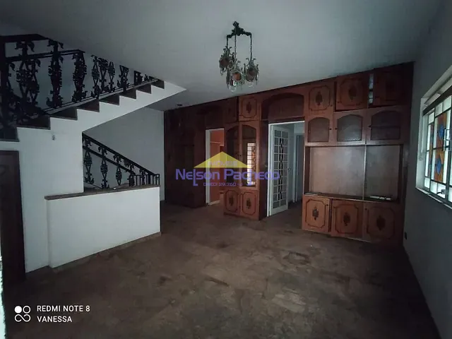 Casa com 211m² 4 quartos e 2 banheiros, para alugar, no bairro Centro em Capivari