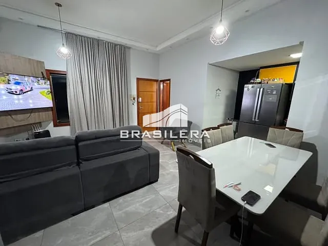 Casa com 161m² 3 quartos e 2 banheiros, à venda, no bairro Sítios Santa Luzia em Aparecida de Goiânia