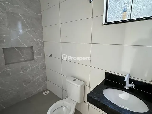 Casa 2 quartos e 2 banheiros, à venda, no bairro Parque Eldorado Oeste em Goiânia