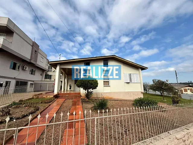 Casa 3 quartos e 1 banheiro, para alugar, no bairro São Cristóvão em Marau
