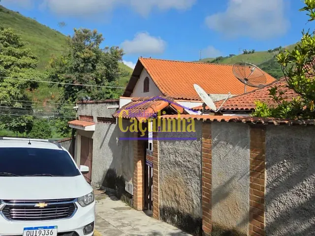 Casa com 360m², à venda, no bairro Maracanã em Barra do Piraí