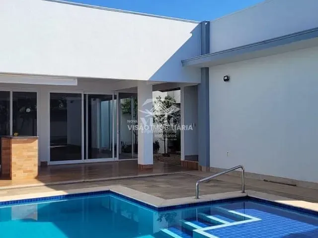 Casa 2 quartos e 1 banheiro, à venda, no bairro Setor Residencial Sul em Sinop