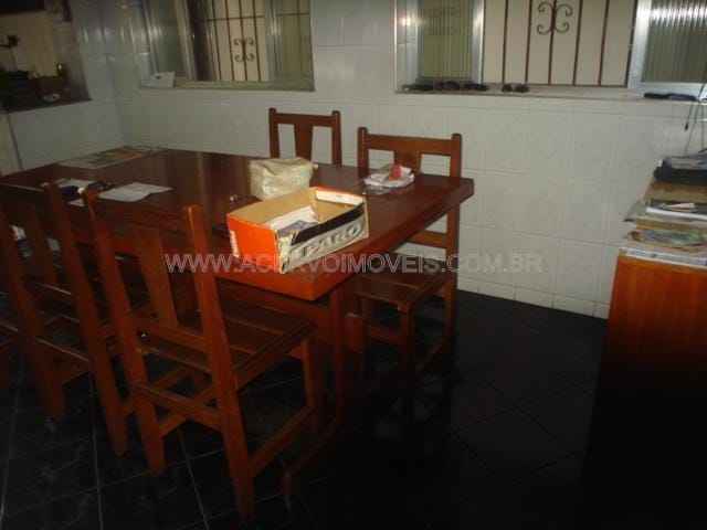 Casa com 147m² 5 quartos e 3 banheiros, à venda, no bairro Poço Rico em Juiz de Fora