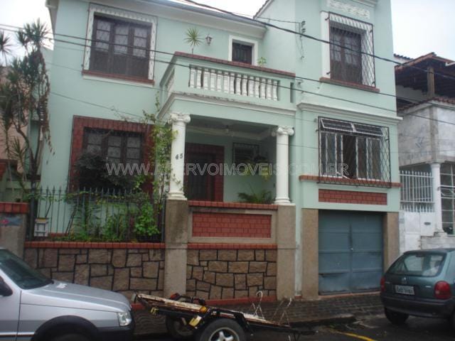 Casa à Venda em Poço Rico
