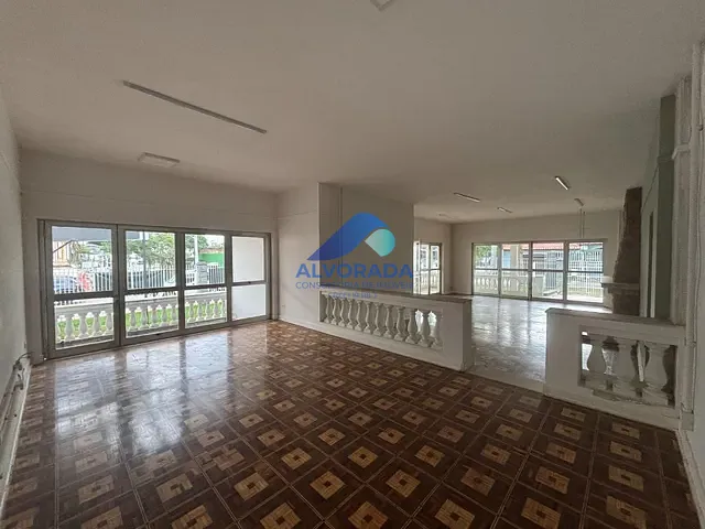 Casa com 800m² 4 quartos e 5 banheiros, à venda ou para alugar, no bairro Jardim Apolo em São José dos Campos