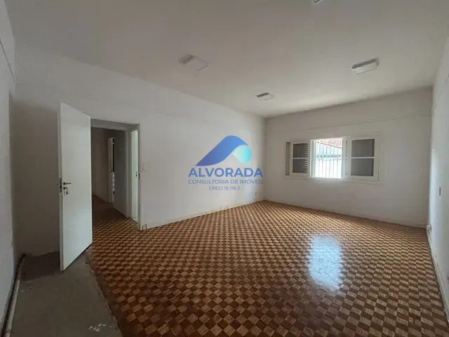 Casa com 800m² 4 quartos e 5 banheiros, à venda ou para alugar, no bairro Jardim Apolo em São José dos Campos