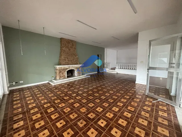 Casa com 800m² 4 quartos e 5 banheiros, à venda ou para alugar, no bairro Jardim Apolo em São José dos Campos