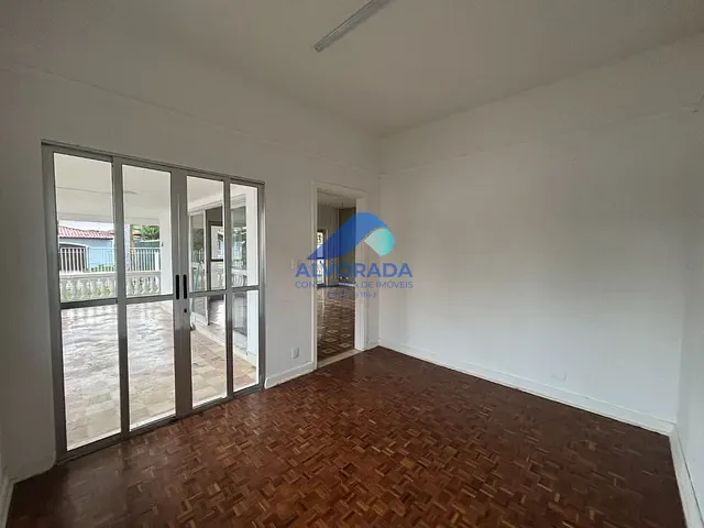 Casa com 800m² 4 quartos e 5 banheiros, à venda ou para alugar, no bairro Jardim Apolo em São José dos Campos