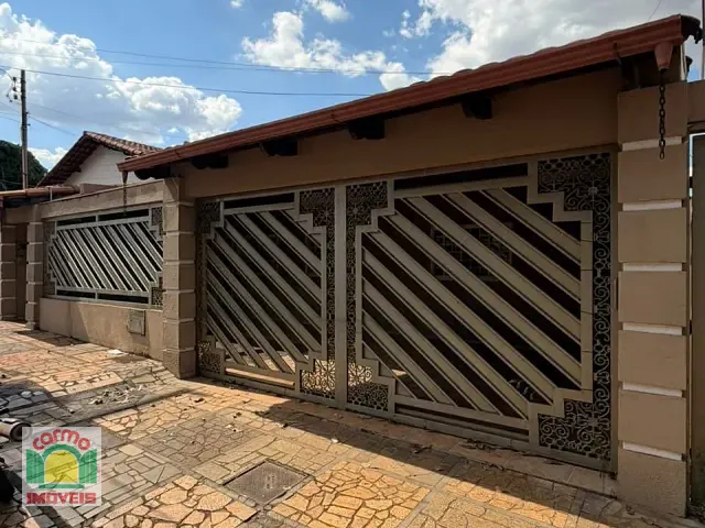 Casa com 330m² 3 quartos e 3 banheiros, para alugar, no bairro Vila Miguel Jorge em Anápolis