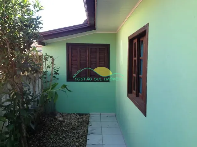 Casa com 461m² 5 quartos e 2 banheiros, à venda, no bairro Campeche em Florianópolis