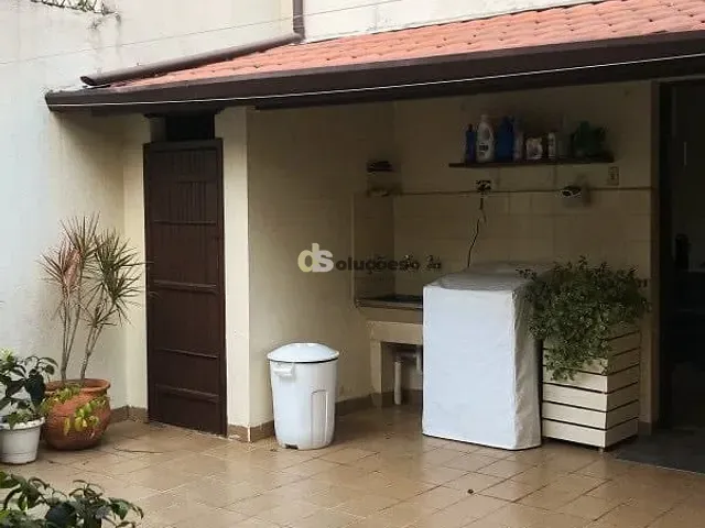 Casa 4 quartos e 3 banheiros, à venda, no bairro Vila Olímpia em São Paulo