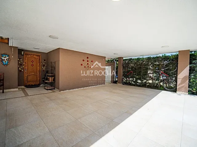 Casa com 614m² 4 quartos e 6 banheiros, à venda, no bairro Jardim São Vicente em Cotia