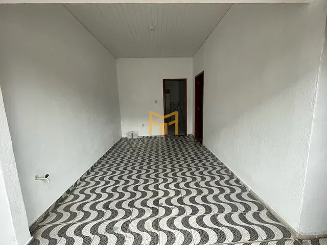 Casa 3 quartos e 2 banheiros, à venda, no bairro Centro em Ananindeua