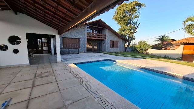 Casa com 400m² 3 quartos e 4 banheiros, à venda, no bairro Badu em Niterói