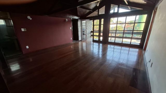 Casa com 400m² 3 quartos e 4 banheiros, à venda, no bairro Badu em Niterói