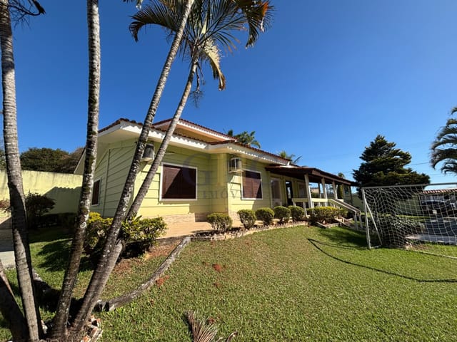 Casa com 1000m² 3 quartos e 4 banheiros, à venda, no bairro Terras de São Francisco em Salto de Pirapora