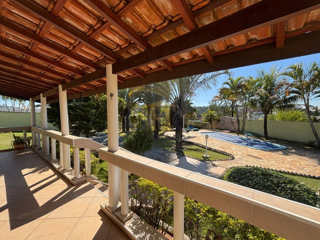 Casa com 1000m² 3 quartos e 4 banheiros, à venda, no bairro Terras de São Francisco em Salto de Pirapora