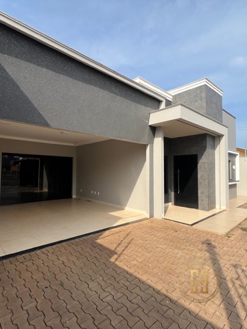 Casa com 358m² 3 quartos e 2 banheiros, à venda, no bairro Residencial Beija-flor em Nova Mutum