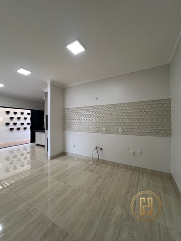 Casa com 358m² 3 quartos e 2 banheiros, à venda, no bairro Residencial Beija-flor em Nova Mutum
