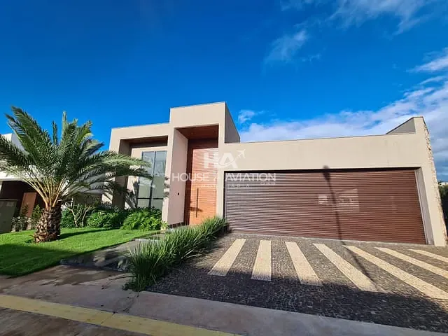 Casa com 683m², à venda, no bairro Portal do Sol Green em Goiânia