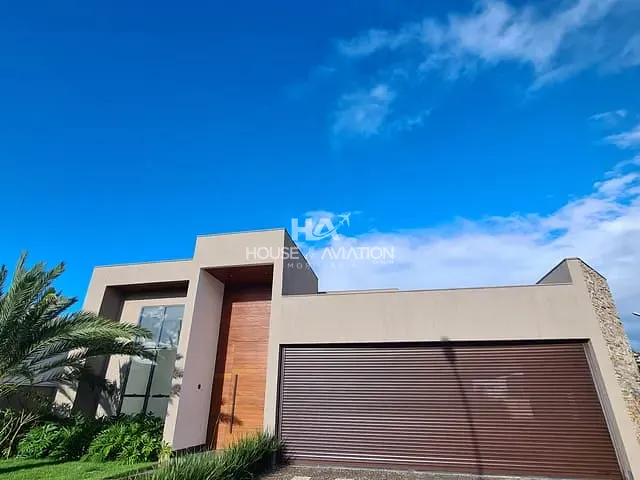 Casa com 683m², à venda, no bairro Portal do Sol Green em Goiânia