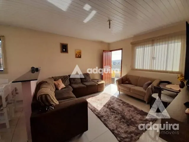 Casa com 495m² 2 quartos e 1 banheiro, à venda, no bairro Ronda em Ponta Grossa