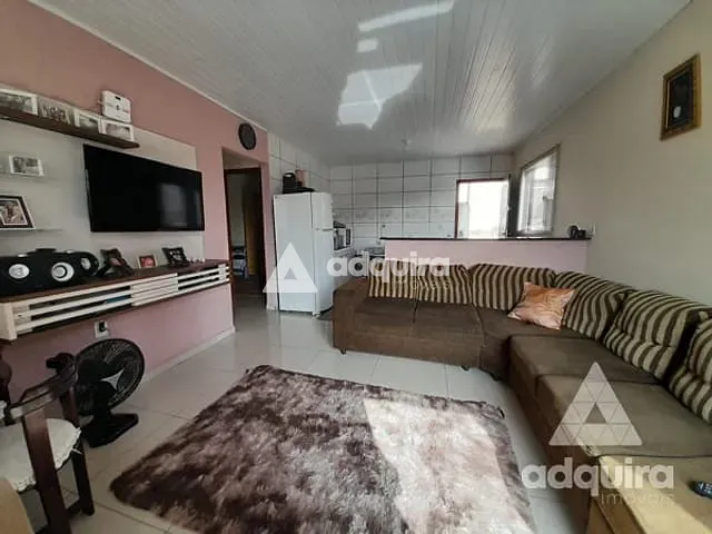 Casa com 495m² 2 quartos e 1 banheiro, à venda, no bairro Ronda em Ponta Grossa