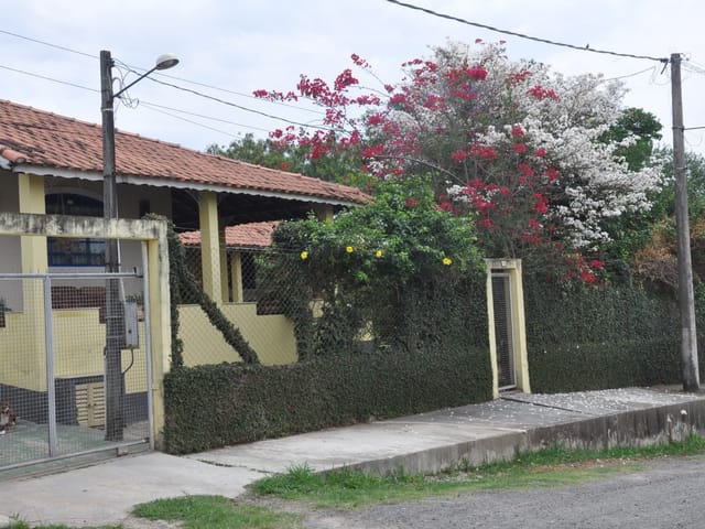 Casa com 600m² 3 quartos e 2 banheiros, à venda, no bairro Residencial Clube Santa Clara em Campinas