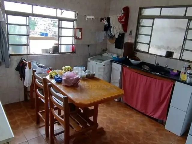 Casa com 125m² 3 quartos e 2 banheiros, à venda, no bairro Jardim Zaira em Mauá