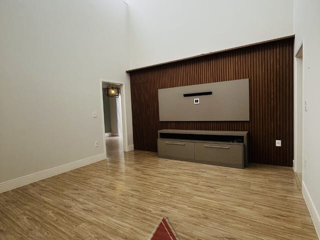 Casa com 392m² 3 quartos e 4 banheiros, à venda, no bairro Villa São Vicente em Franca