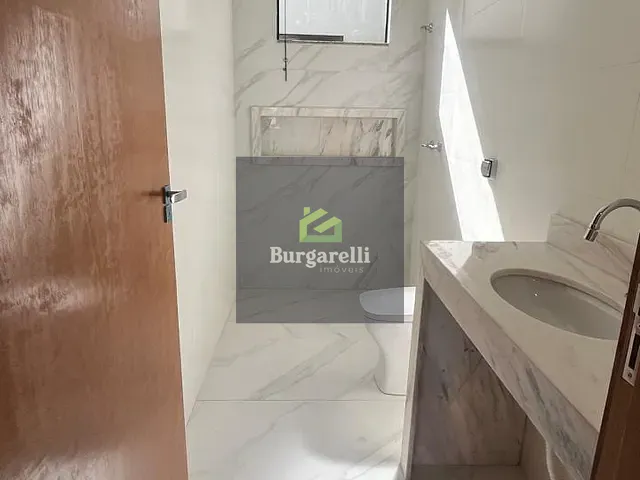 Casa com 320m² 3 quartos e 1 banheiro, à venda, no bairro Jardim Itália em Lavras