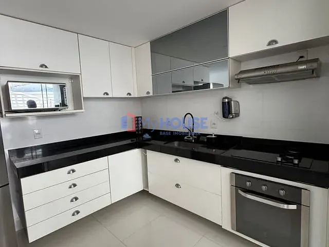 Casa com 120m² 3 quartos e 2 banheiros, para alugar, no bairro Nossa Senhora da Vitória em Ilhéus