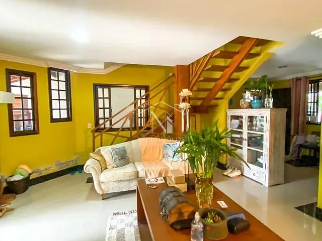 Casa com 360m² 4 quartos e 2 banheiros, à venda, no bairro São José do Imbassaí em Maricá